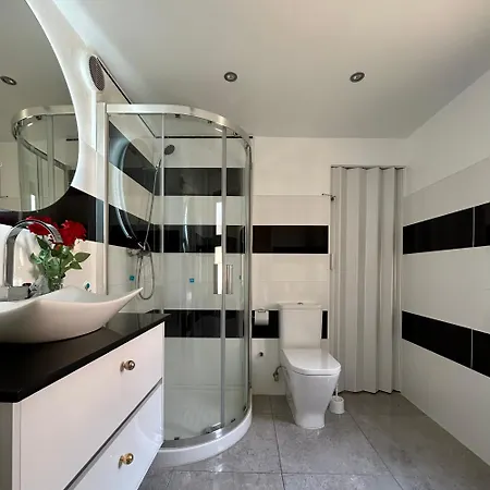 아파트 2 Bed With Sea Views In Cristianos K206 로스크리스티아노스