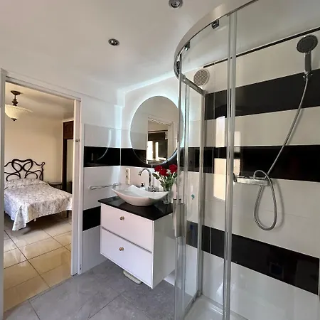 아파트 2 Bed With Sea Views In Cristianos K206 *