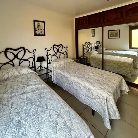 2 Bed With Sea Views In Cristianos K206 아파트 *